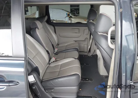 2017 Kia Sedona Lx из США, поврежденный, VIN KNDMB5C15H6265650